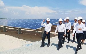 Danh Gia Ung Ngày càng nhiều các dự án phát triển năng lượng mặt trời được đầu tư vào Việt Nam nhằm khai thác hiệu quả lợi ích từ nguồn năng lượng tái tạo nàyDung Dien Nang Luong Mat Troi O Viet Nam 03