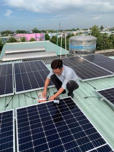 Dự án lắp điện năng lượng mặt trời cho các hộ dân sinh sống tại khu vực chợ nổi Cái Răng