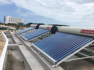 Máy năng lượng mặt trời Ariston