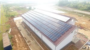 Theo quyết định 13, giá mua điện mặt trời đối với các dự án điện mặt trời áp mái là 1.943 đồng/kWh